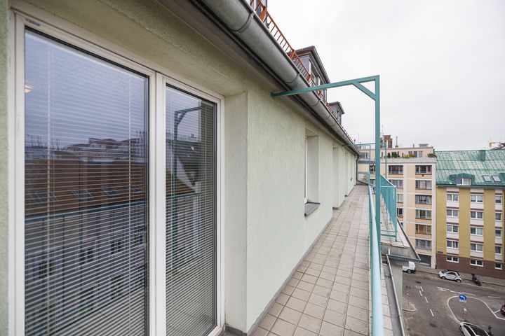 Denisgasse | Dachgeschoss, Terrasse, U-Bahn Nähe
