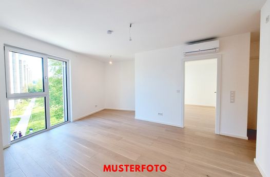 EHK 100 | Traumhafte Dachwohnung mit 4 Zimmern und südseitiger Terrasse