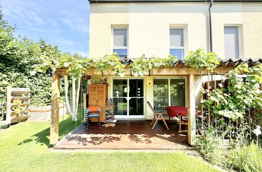 Modernes Eckreihenhaus mit Gartenidylle | WOHNBAUFÖRERDUNG MÖGLICH | Inkl. PV und 2 PKW Stellplätze