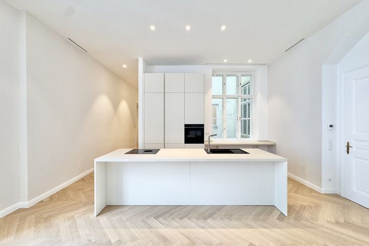 Innenstadt-Traum | 4-Zimmer im Stilaltbau | Exklusiver Erstbezug nach Sanierung