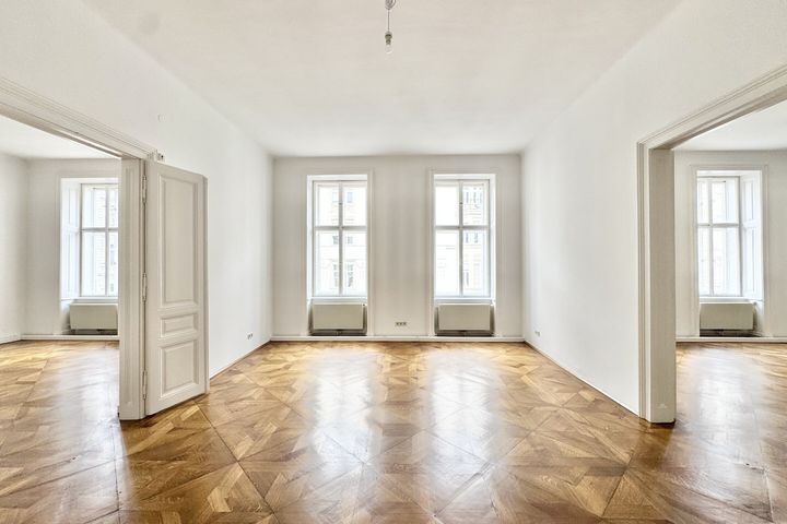 Leben im Servitenviertel | Außergewöhnliche 4 Zimmer im Stilaltbau | Auch als Büro anmietbar